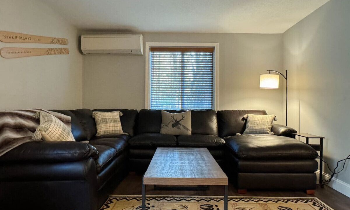 Photo of Livingroom in North Conway
