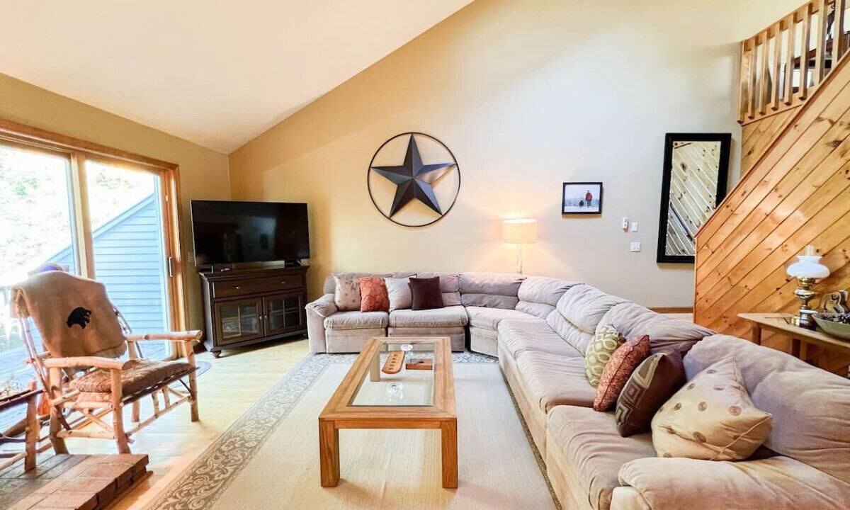 Photo of Livingroom in North Conway