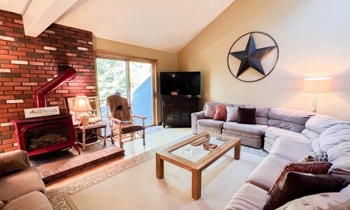 Photo of Livingroom in North Conway