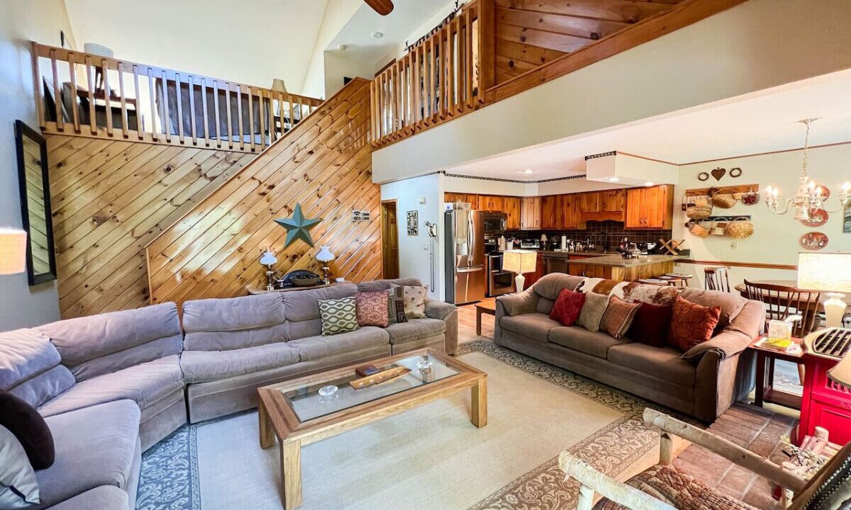 Photo of Livingroom in North Conway