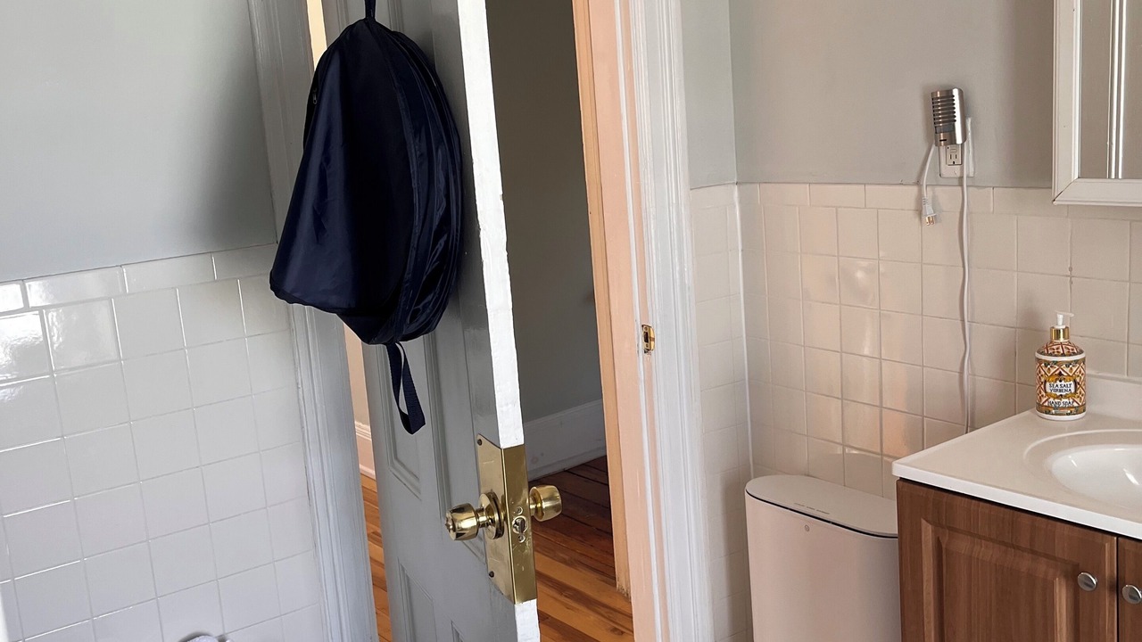 Photo of Bathroom in Dudley Square
