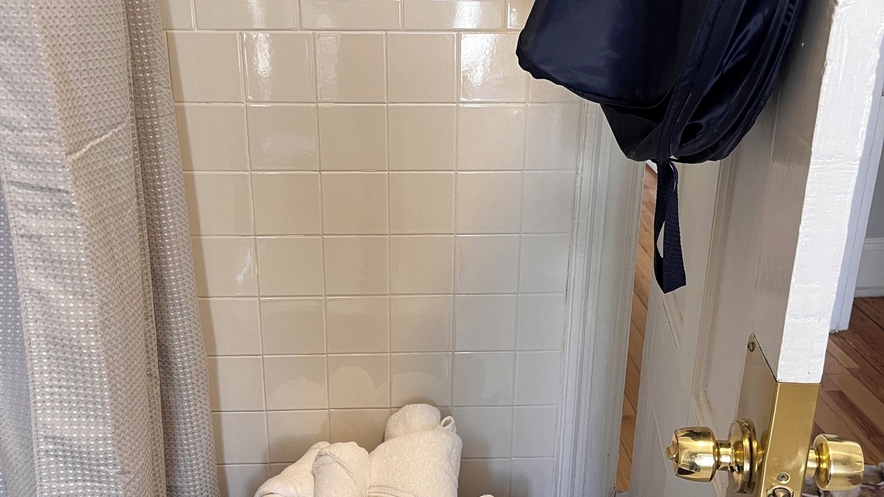 Photo of Bathroom in Dudley Square