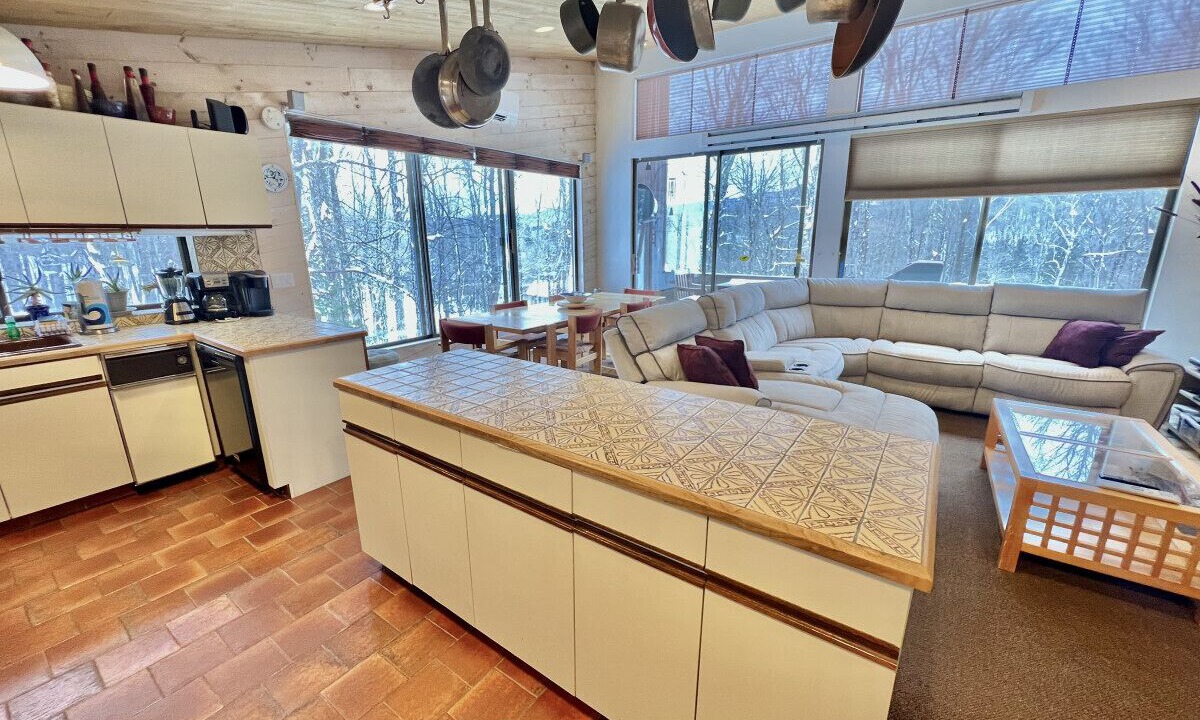 Photo of Livingroom in Forest Farms