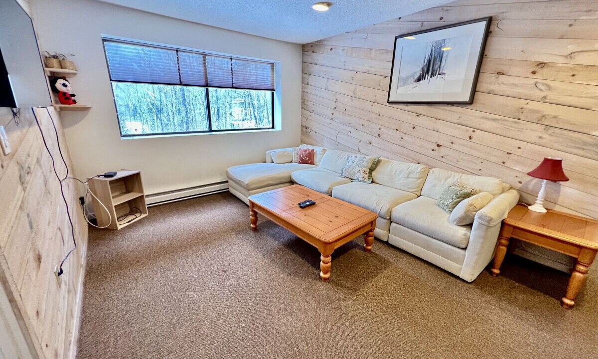 Photo of Livingroom in Forest Farms