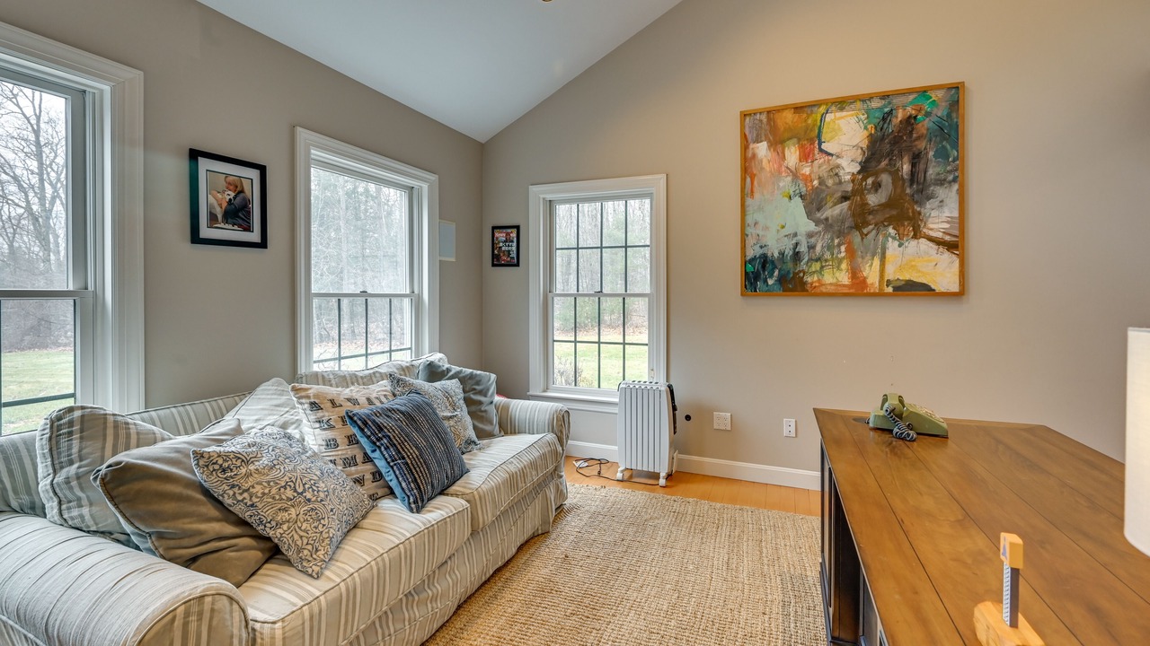 Photo of Livingroom in Monterey