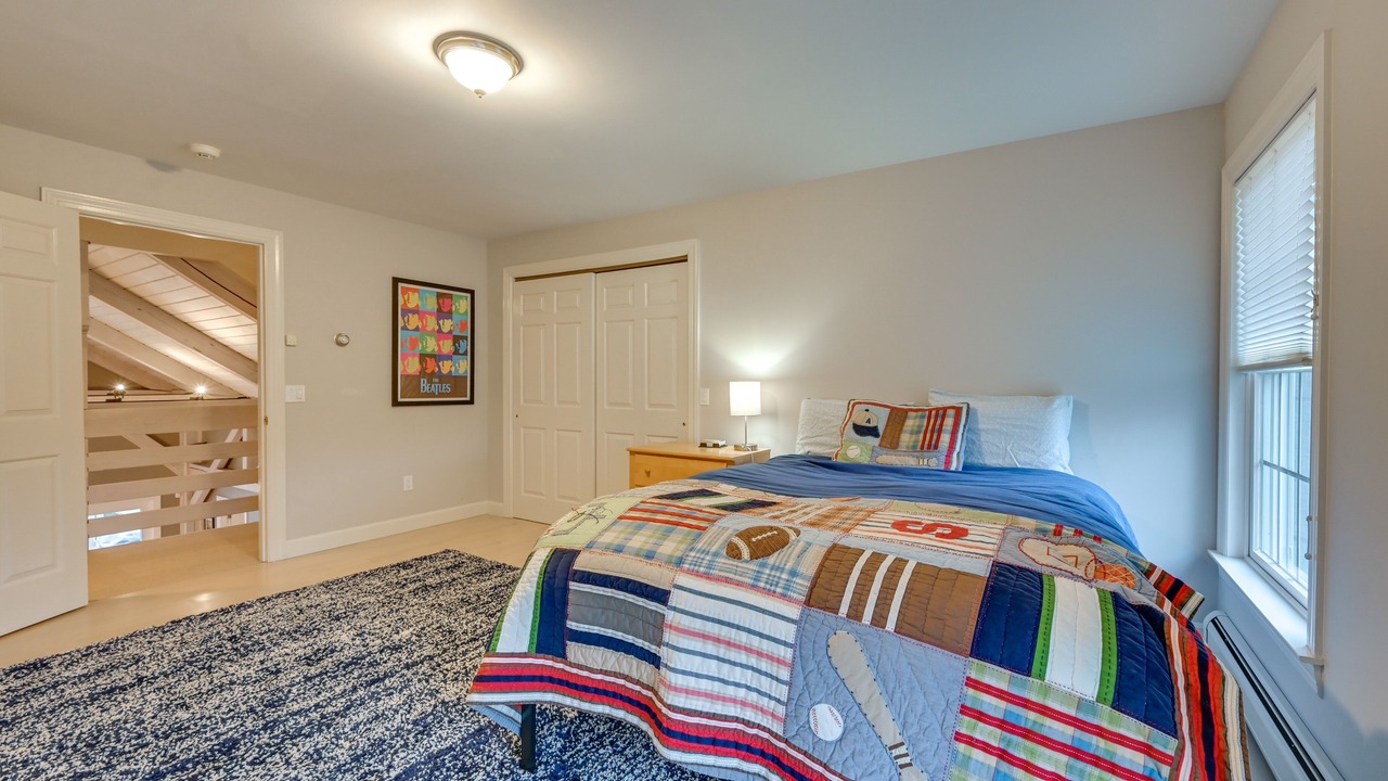 Photo of Bedroom in Monterey