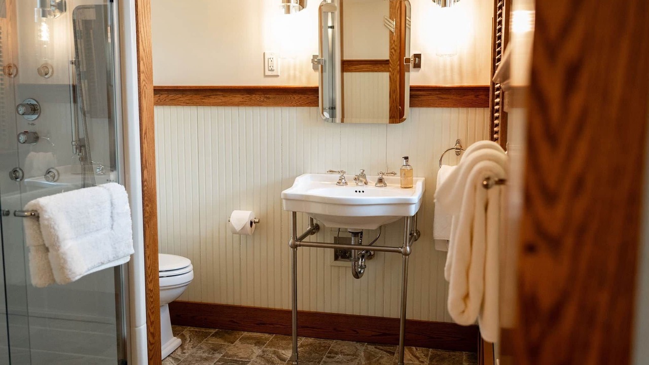 Photo of Bathroom in Gaysville