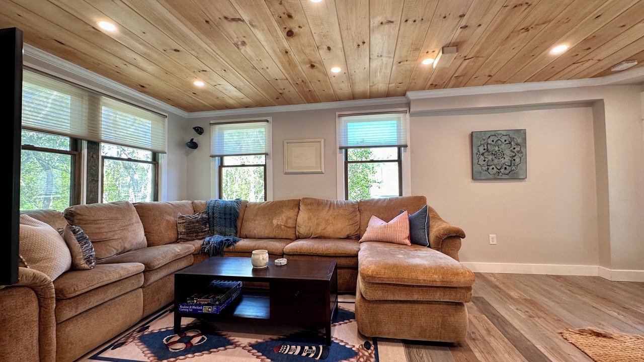 Photo of Livingroom in Wellfleet