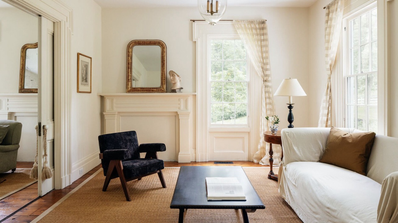 Photo of Livingroom in Hudson