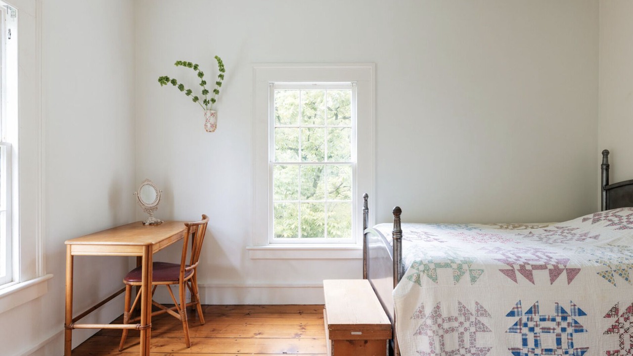 Photo of Bedroom in Hudson