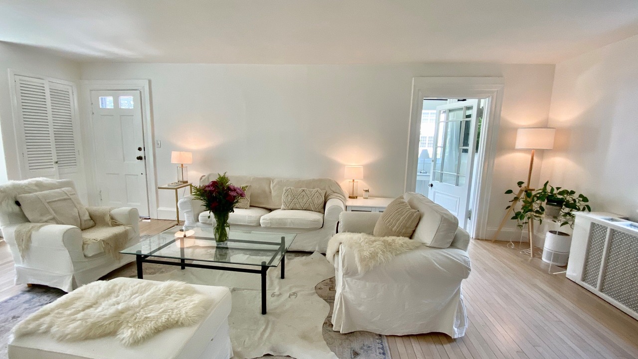 Photo of Livingroom in Darien
