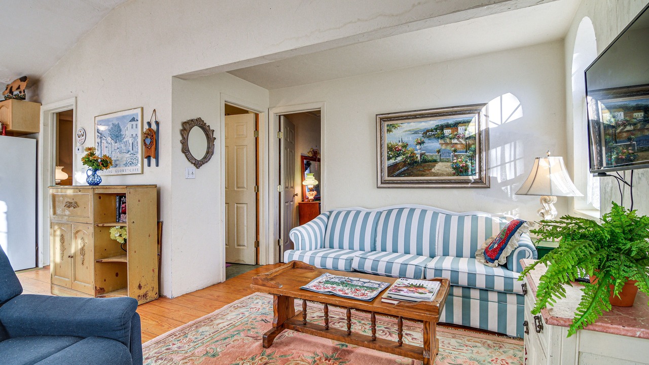 Photo of Livingroom in Bartlett