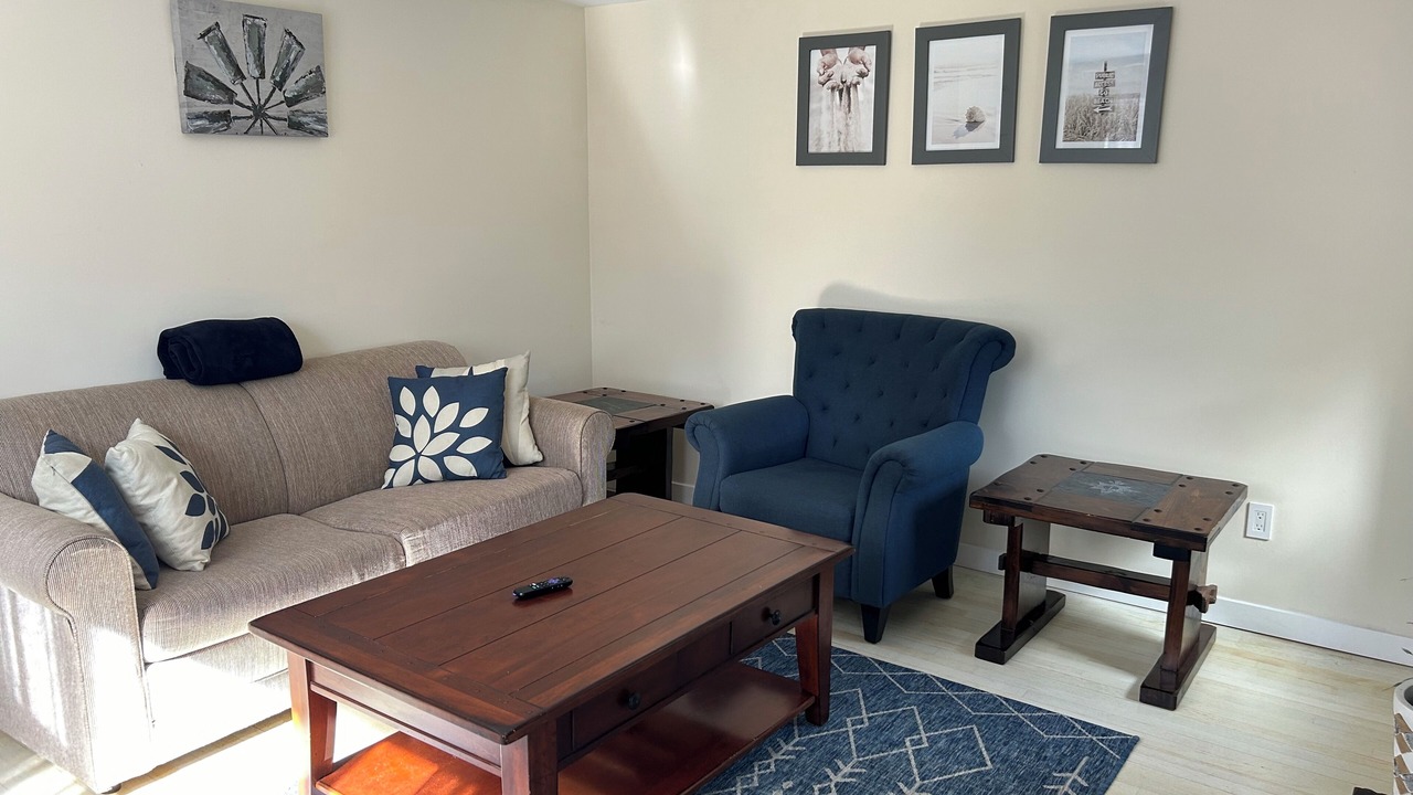 Photo of Livingroom in West Yarmouth