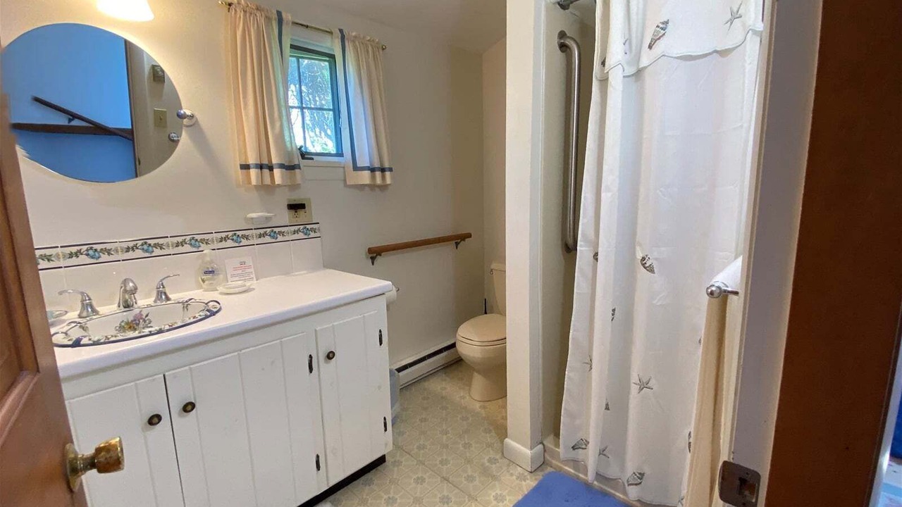 Photo of Bathroom in Ocean Point