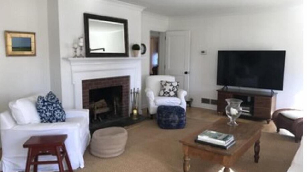 Photo of Livingroom in Shinnecock Hills
