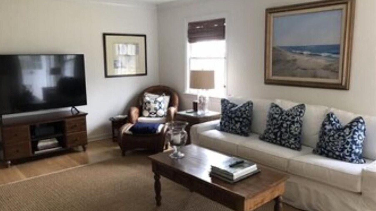Photo of Livingroom in Shinnecock Hills