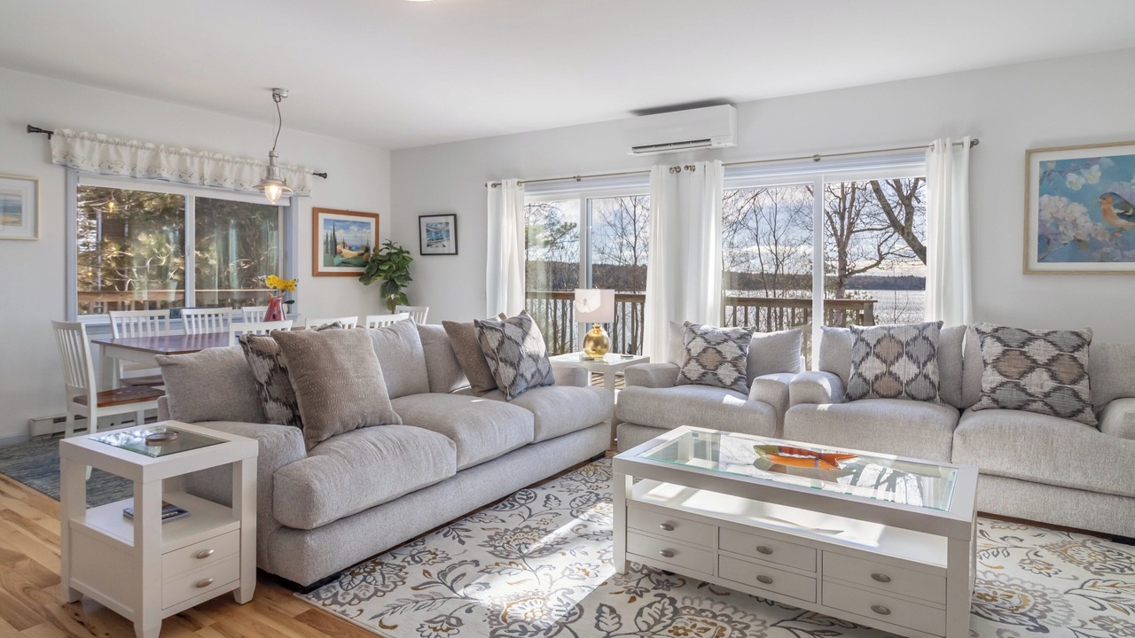 Photo of Livingroom in Trenton