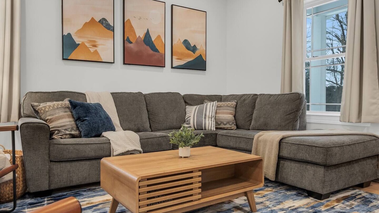 Photo of Livingroom in Orange