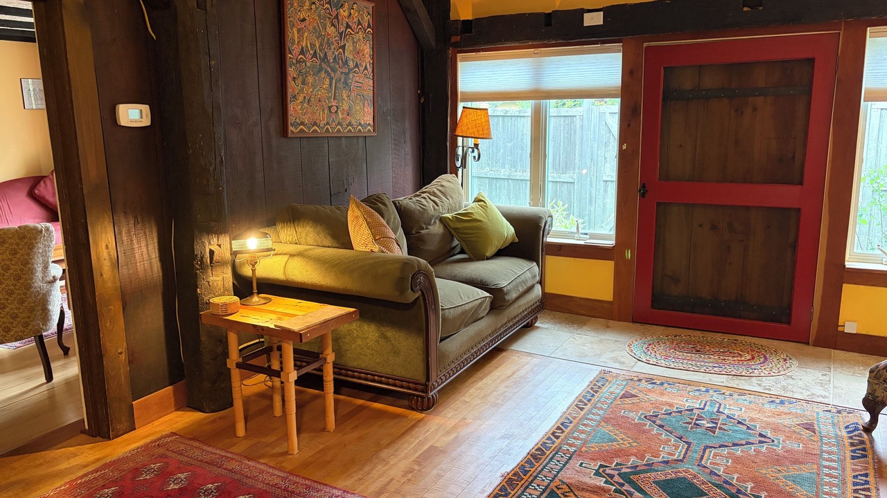 Photo of Livingroom in Forest Dale