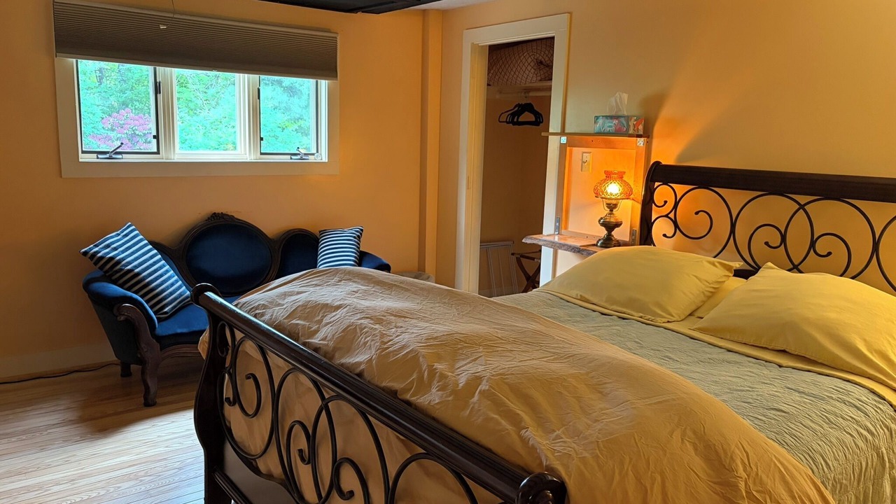 Photo of Bedroom in Forest Dale