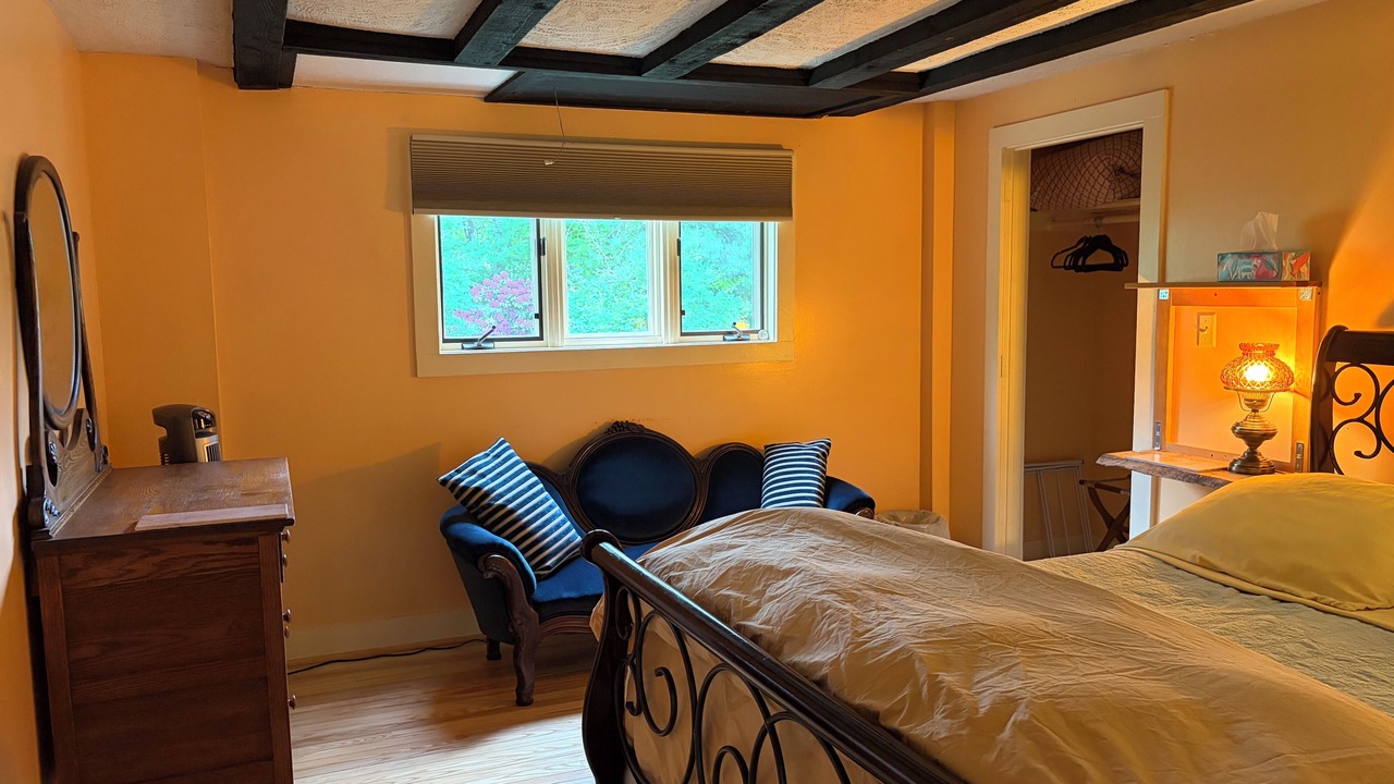 Photo of Bedroom in Forest Dale