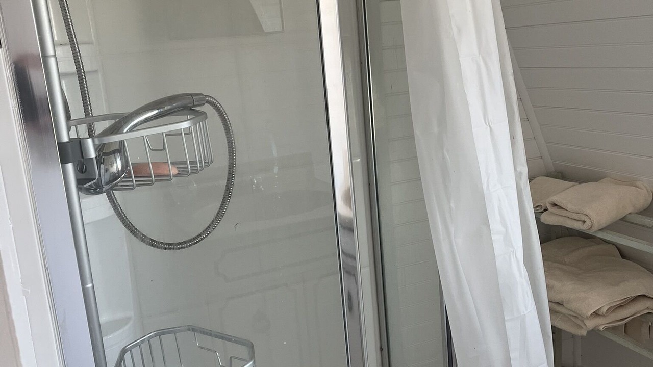 Photo of Bathroom in Quonochontaug