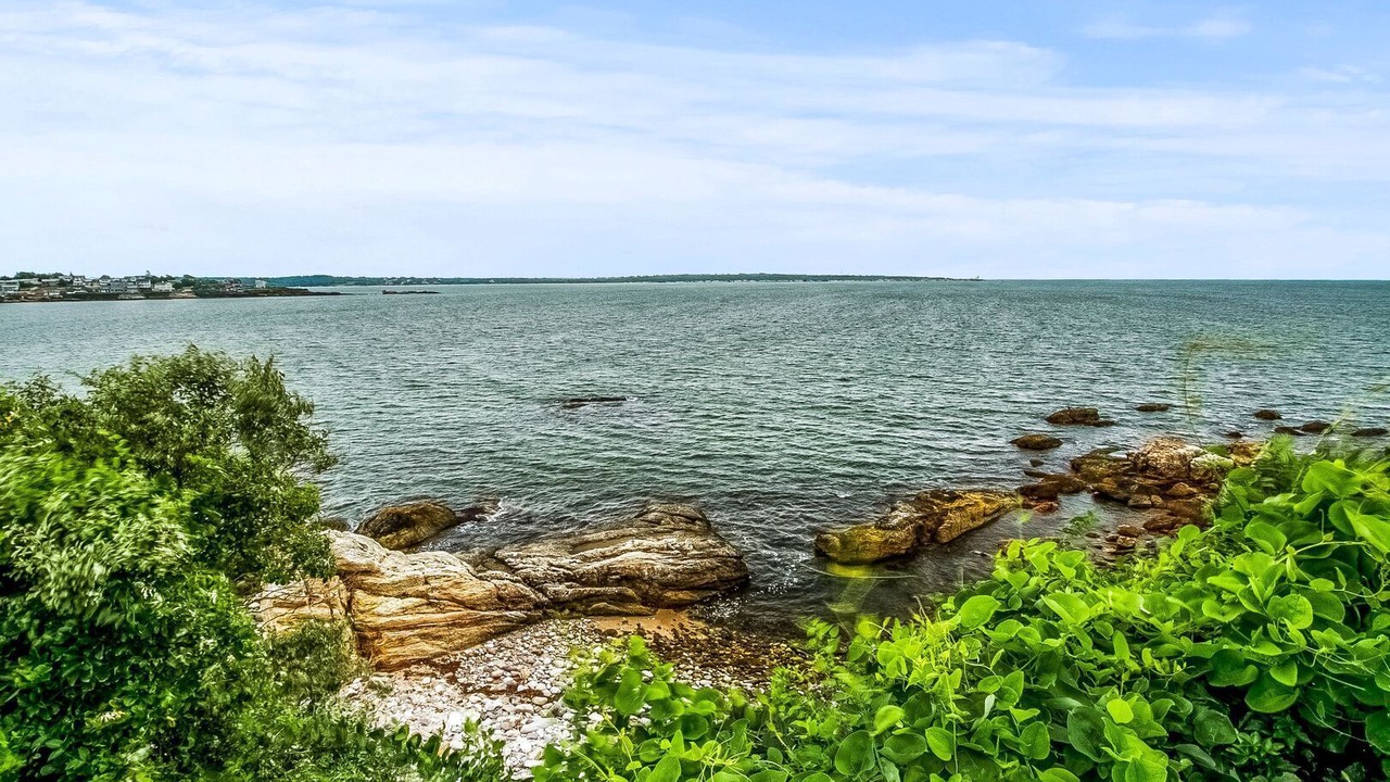 Photo of Others in Narragansett