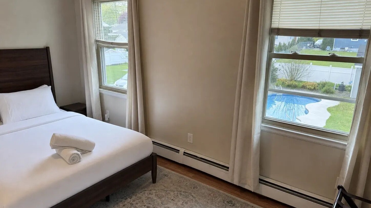 Photo of Bedroom in Newington