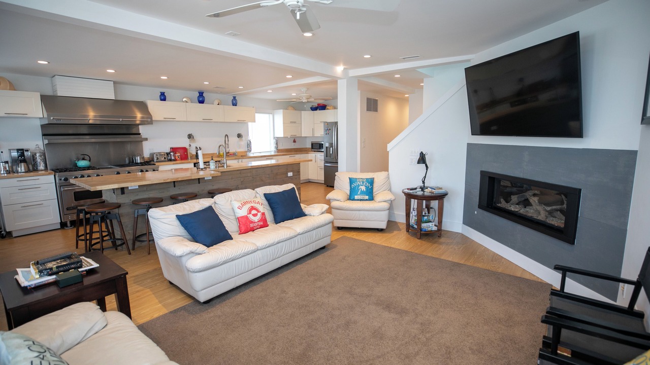 Photo of Livingroom in Ship Bottom
