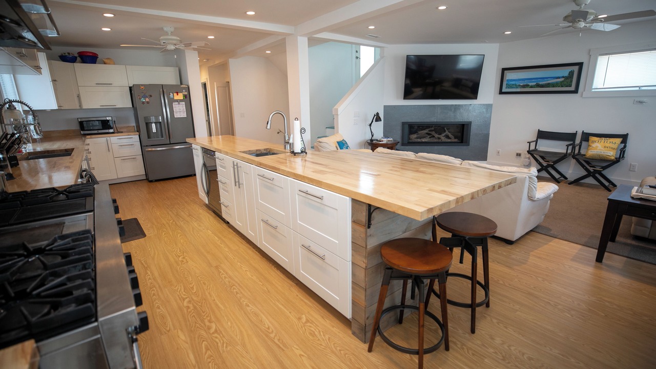 Photo of Kitchen in Ship Bottom