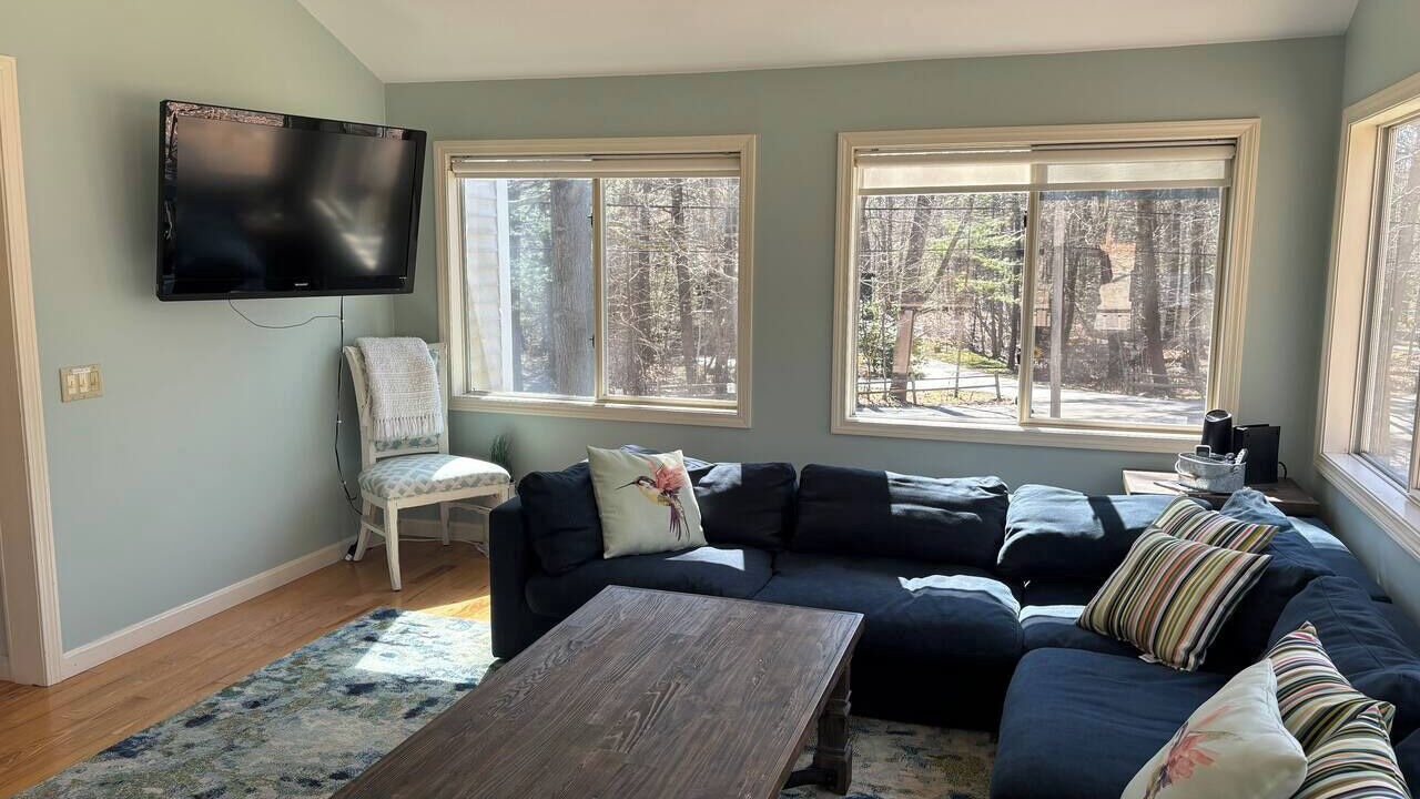 Photo of Livingroom in Ogunquit