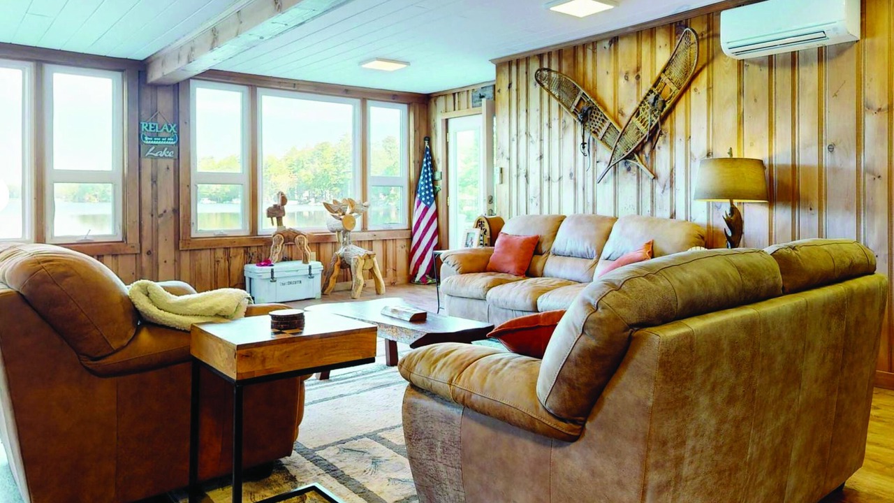 Photo of Livingroom in Windham