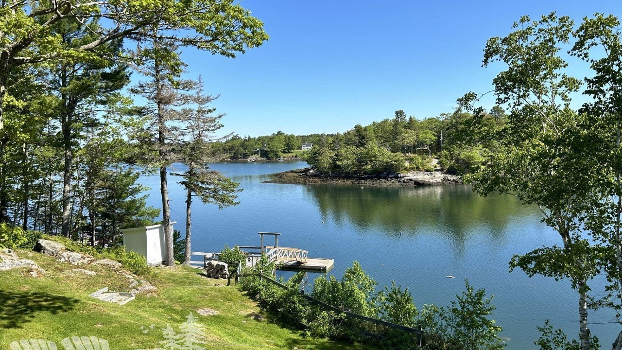 Photo of Others in Isle of Springs