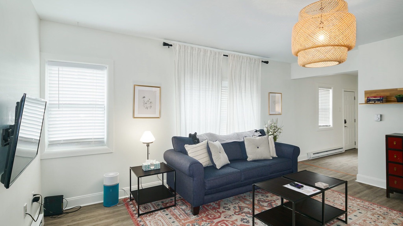 Photo of Livingroom in Roxborough-Manayunk