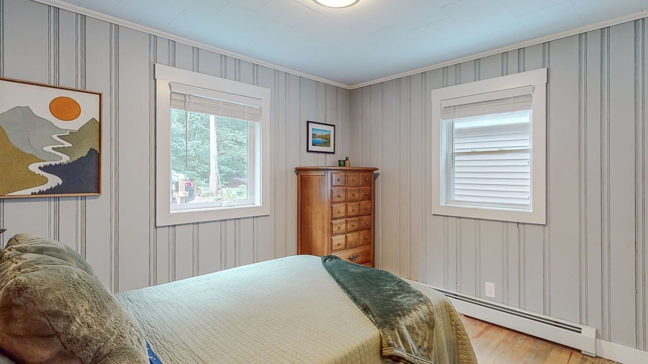 Photo of Bedroom in Raymond