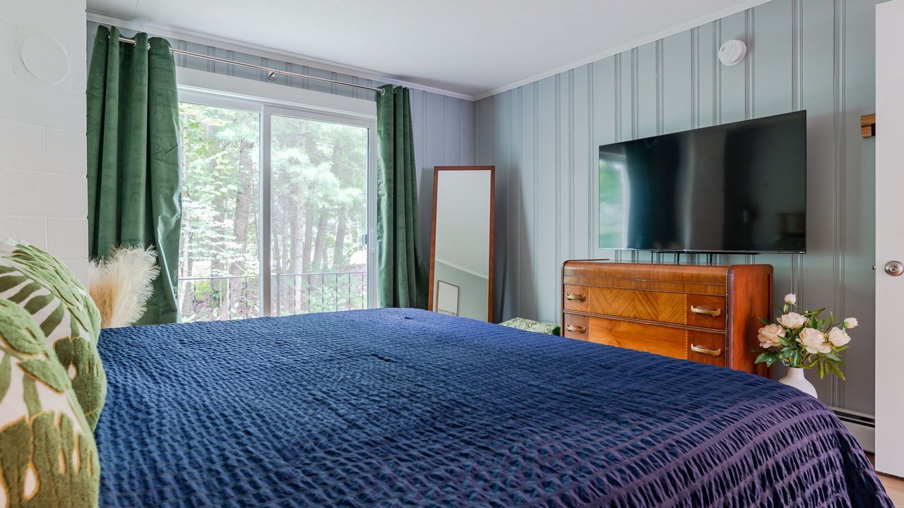 Photo of Bedroom in Raymond