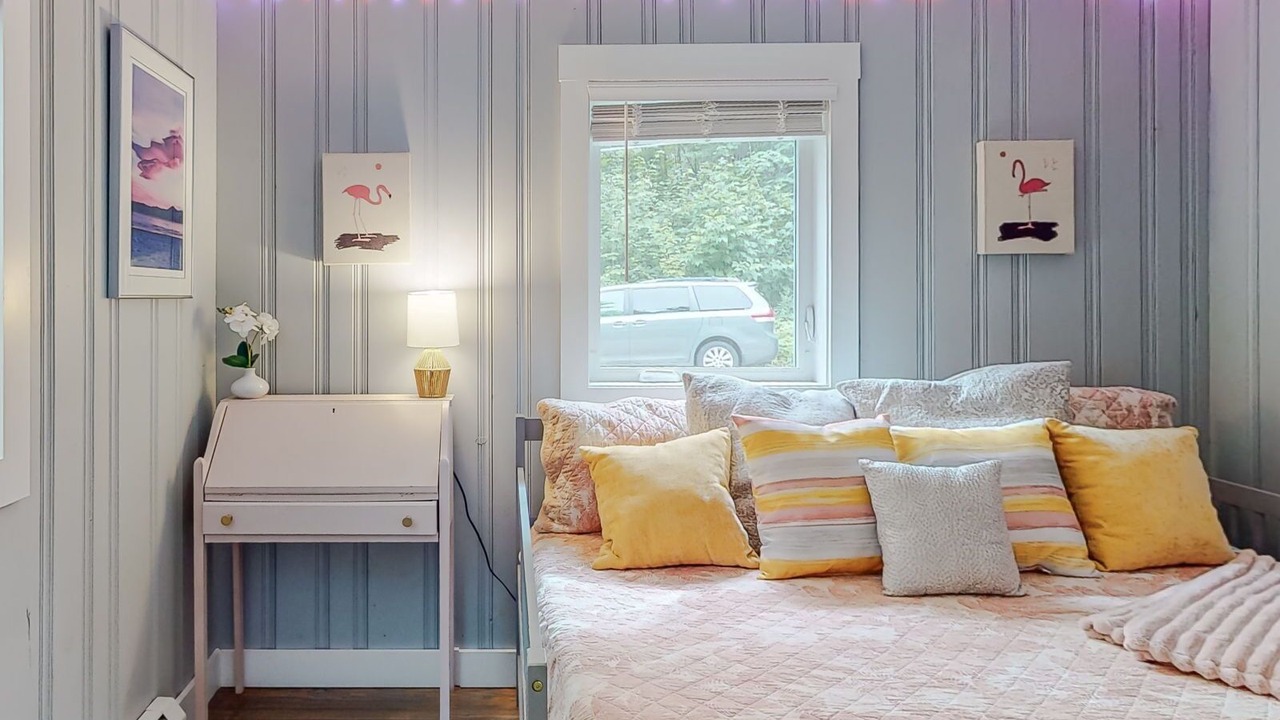 Photo of Bedroom in Raymond