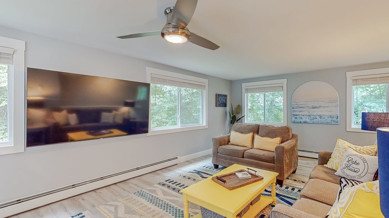 Photo of Livingroom in Raymond