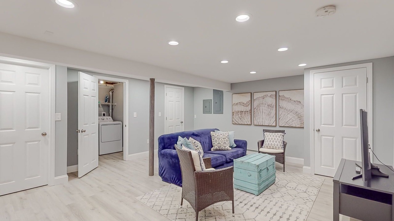 Photo of Livingroom in Raymond