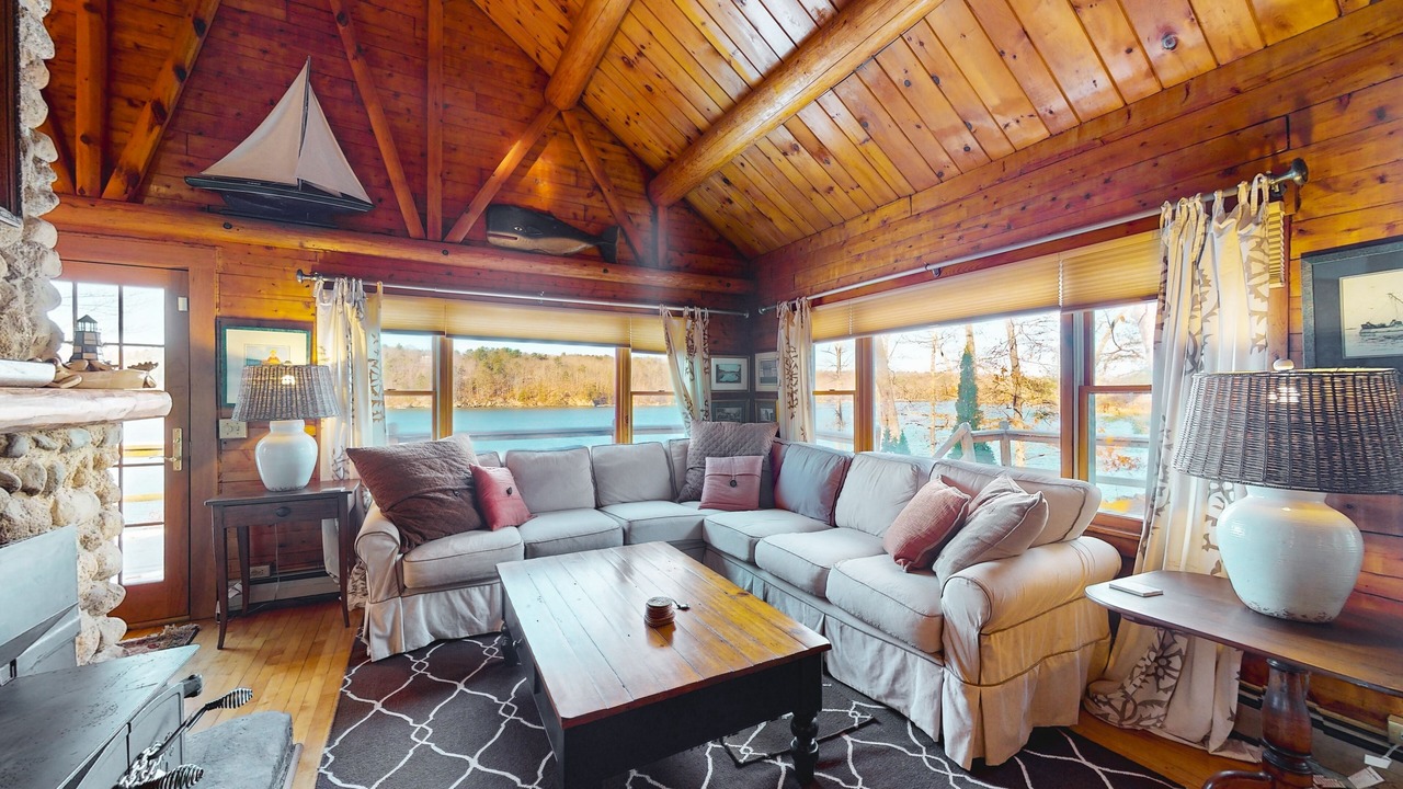 Photo of Livingroom in Boothbay