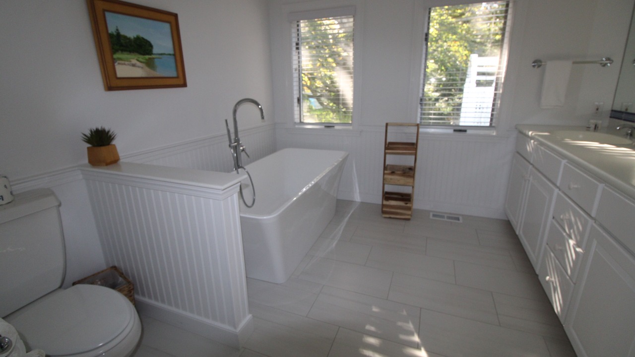 Photo of Bathroom in Cotuit