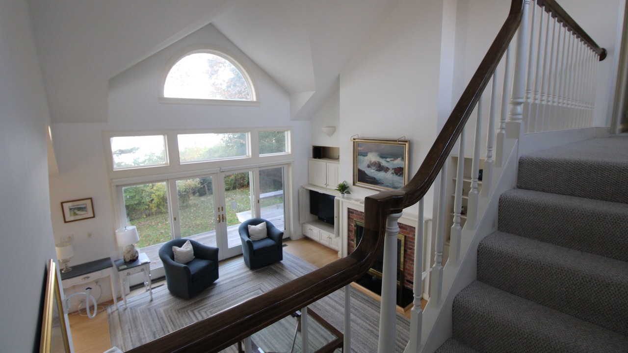 Photo of Livingroom in Cotuit
