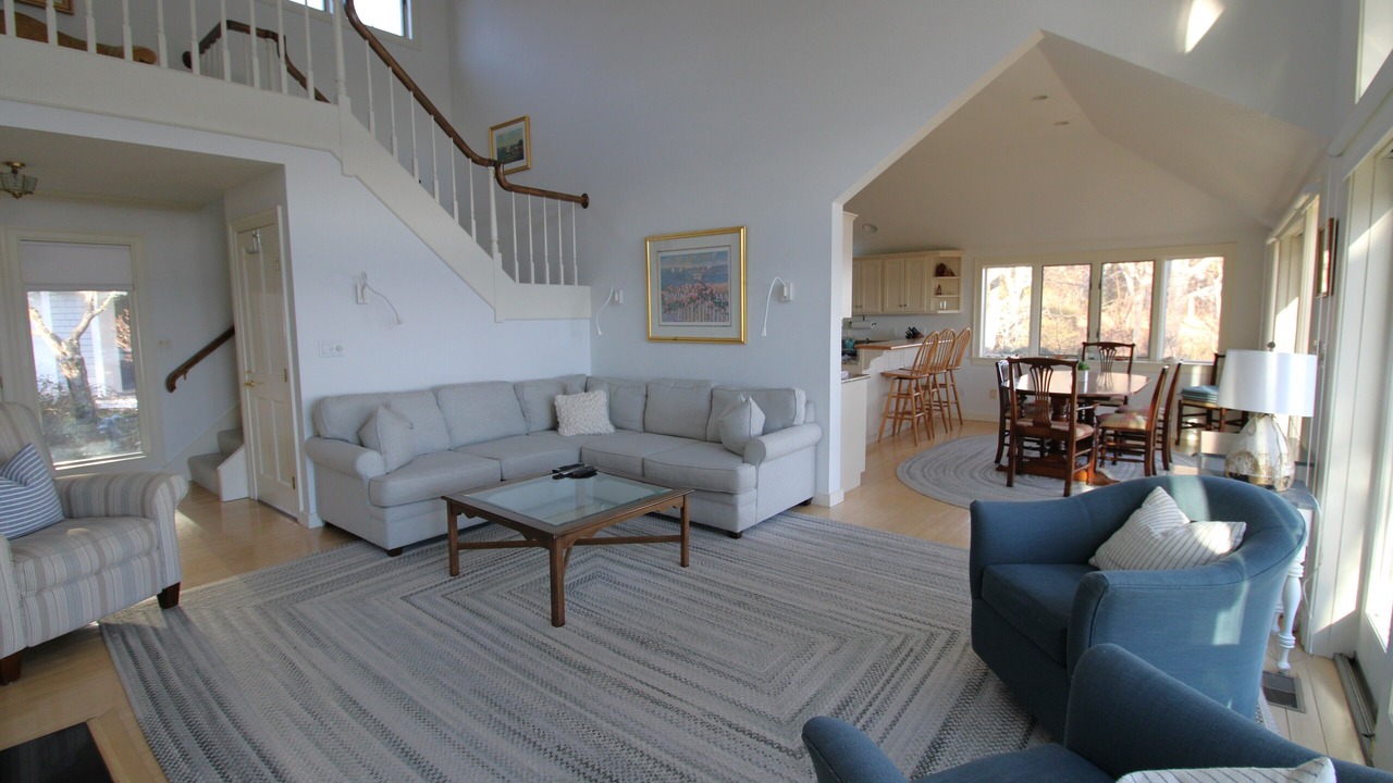 Photo of Livingroom in Cotuit