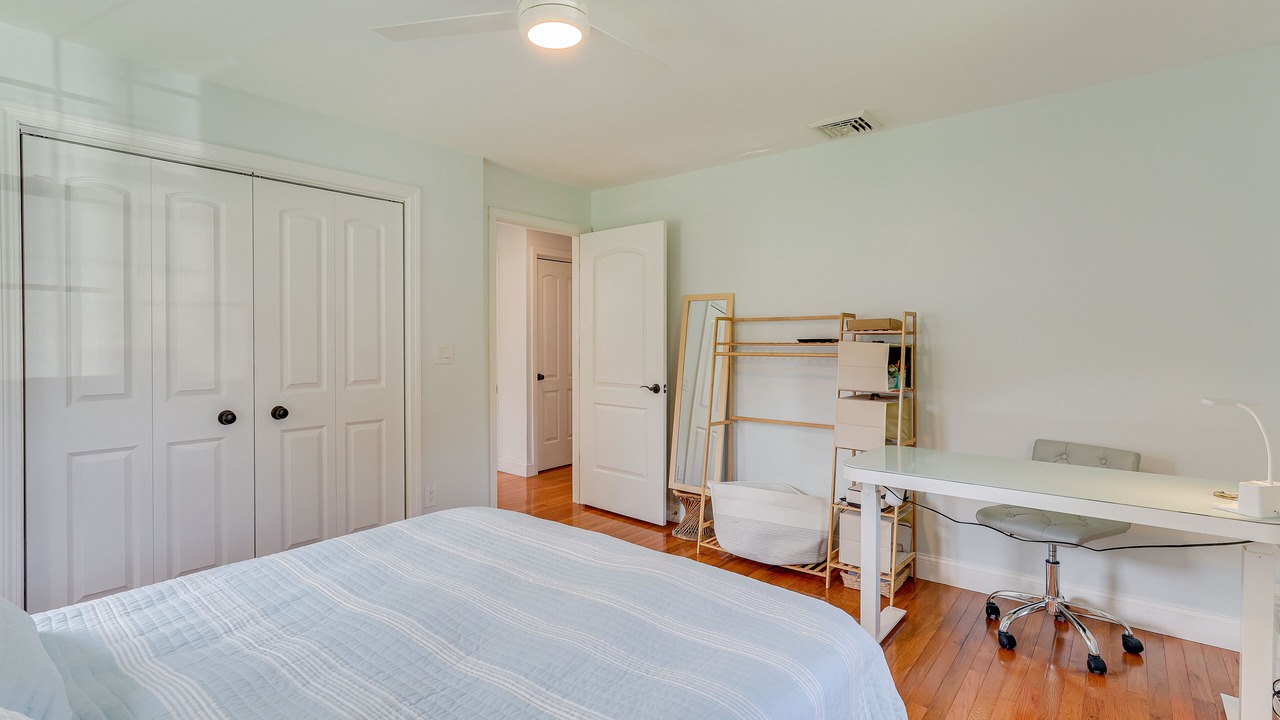 Photo of Bedroom in Woodmont