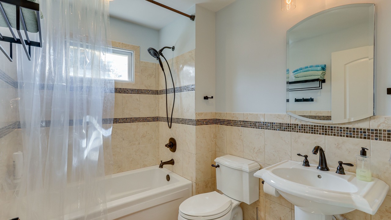 Photo of Bathroom in Woodmont