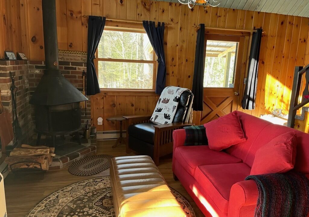 Photo of Livingroom in West Newfield