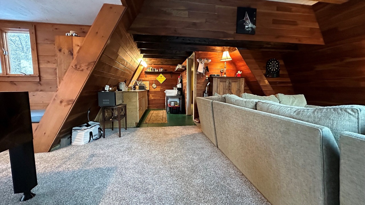 Photo of Livingroom in Belmont