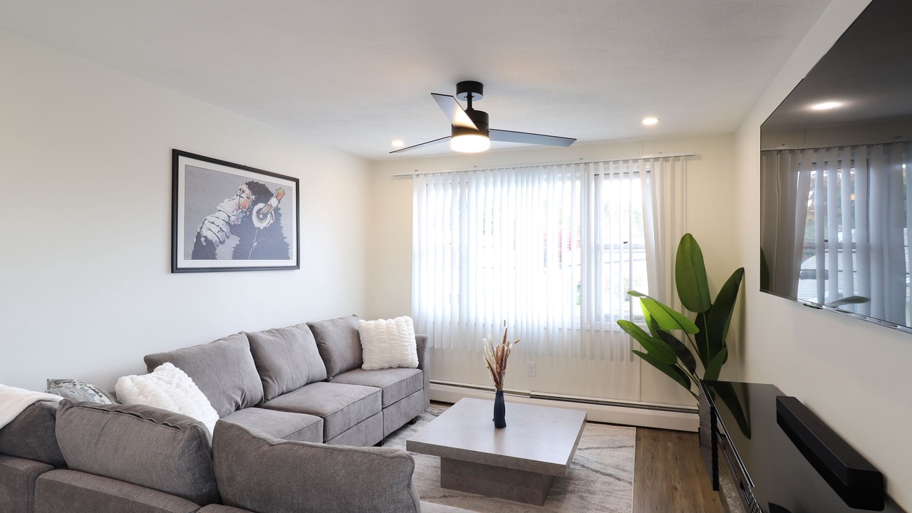 Photo of Livingroom in Providence