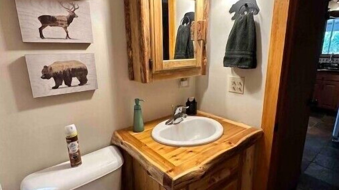 Photo of Bathroom in Freedom