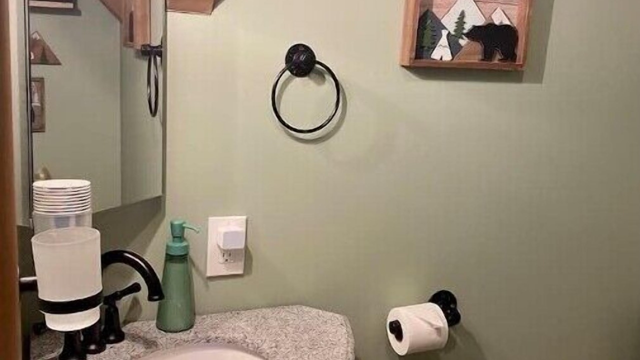 Photo of Bathroom in Freedom